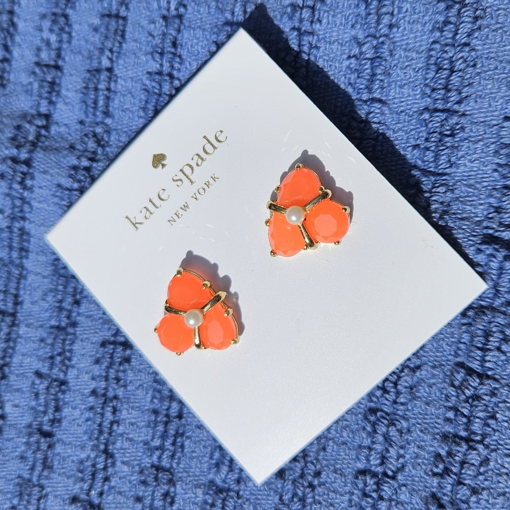 kate spade Coral Crystal Cluster Stud Earrings Faux Pearl 14k Gold Plated NWT - Picture 8 of 12